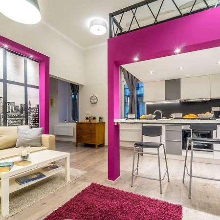 Cozy Downtown Studio Apartment Budapest Luaran gambar