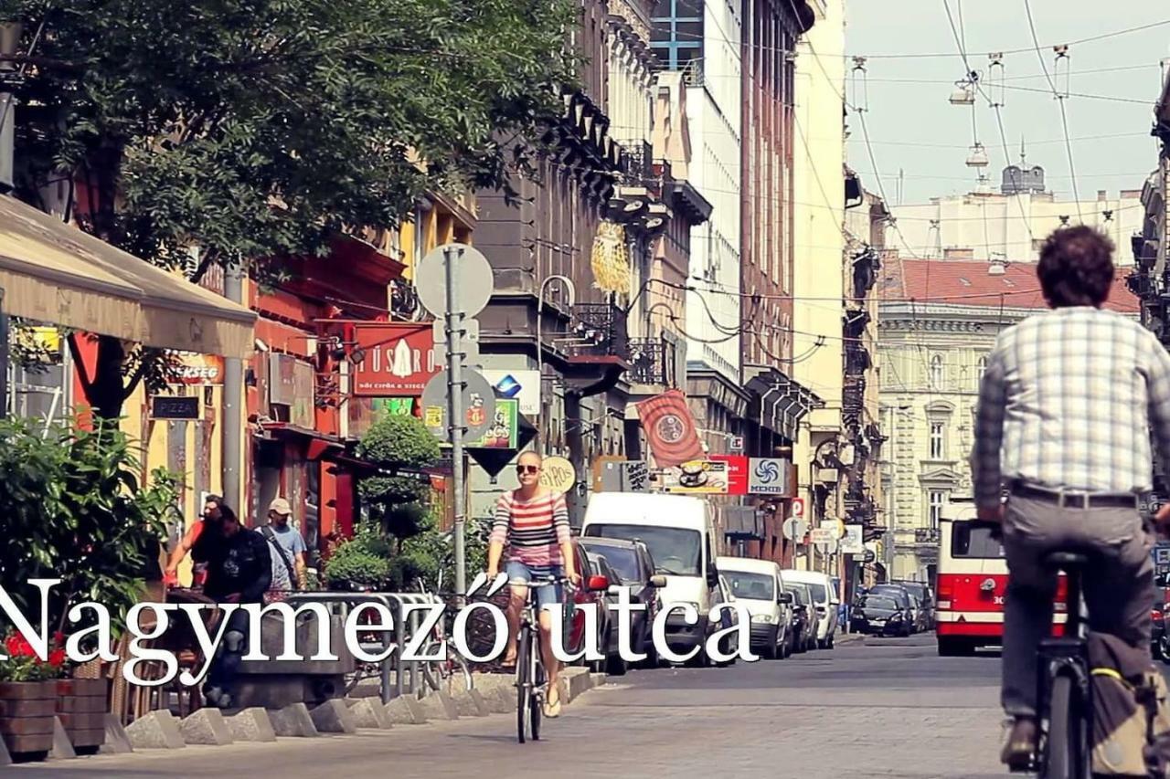 Cozy Downtown Studio Apartment Budapest Luaran gambar