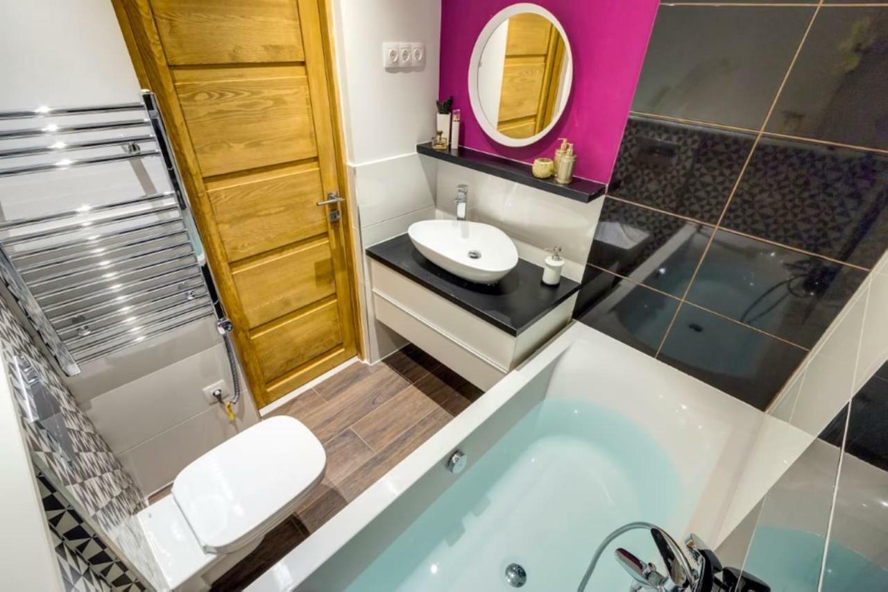 Cozy Downtown Studio Apartment Budapest Luaran gambar